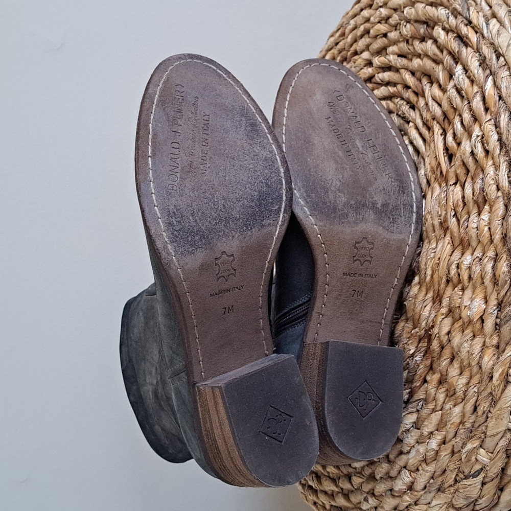 Donald J Pliner Womens Western Couture Collection Grey Textured Ankle Booties S7 - Picture 7 of 10